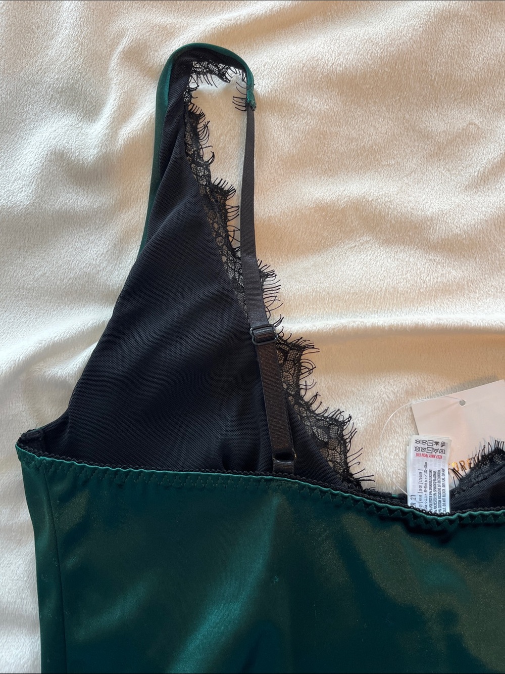 NWT Forever 21 Women’s Emerald Green Lace-Trim Bodysuit - Picture 8 of 12